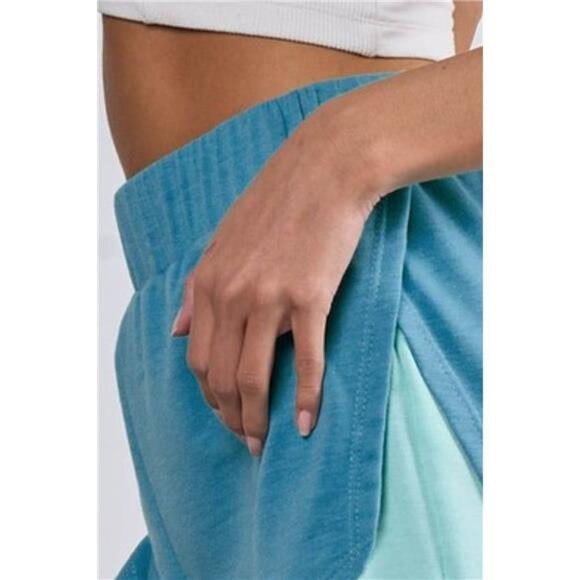 BiBi French Terry Knit Color Block‎ with Sid Slit Shorts - Picture 3 of 3